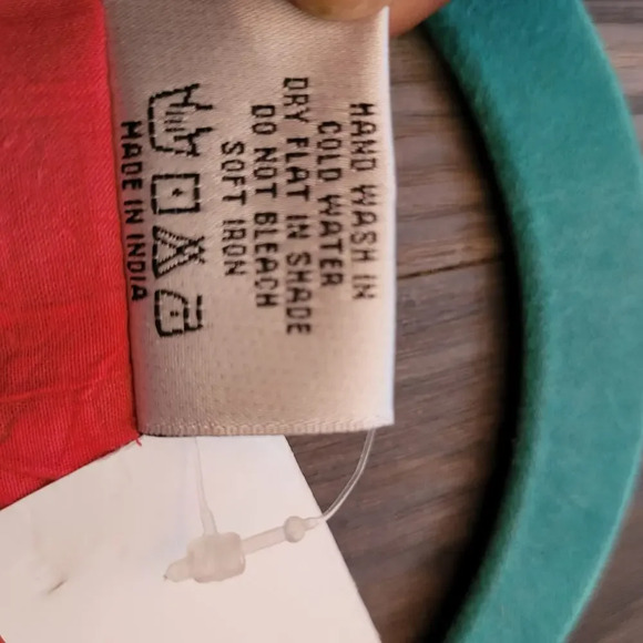 Vintage NWT Yoke Women's Button-Up Top Floral Embroidered Short Sleeves Boho - Picture 6 of 9